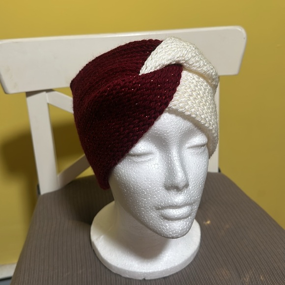 Red and white sparkle ear warmers hand knitted - Picture 3 of 3